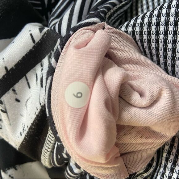 Lululemon Wunder Under Crop II,Shady Palms/ Banana Leaf/Gingham - Picture 6 of 7